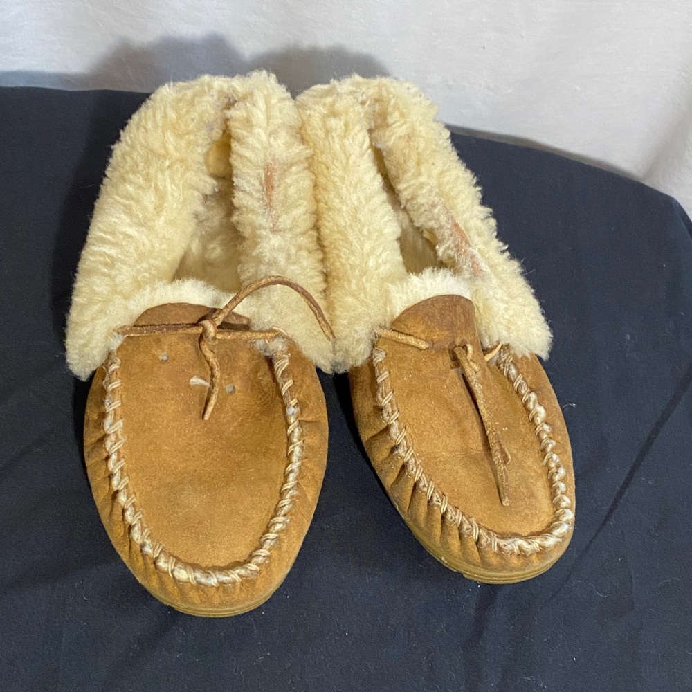 LL Bean, Women’s Wicked Good Slippers, Size 10
